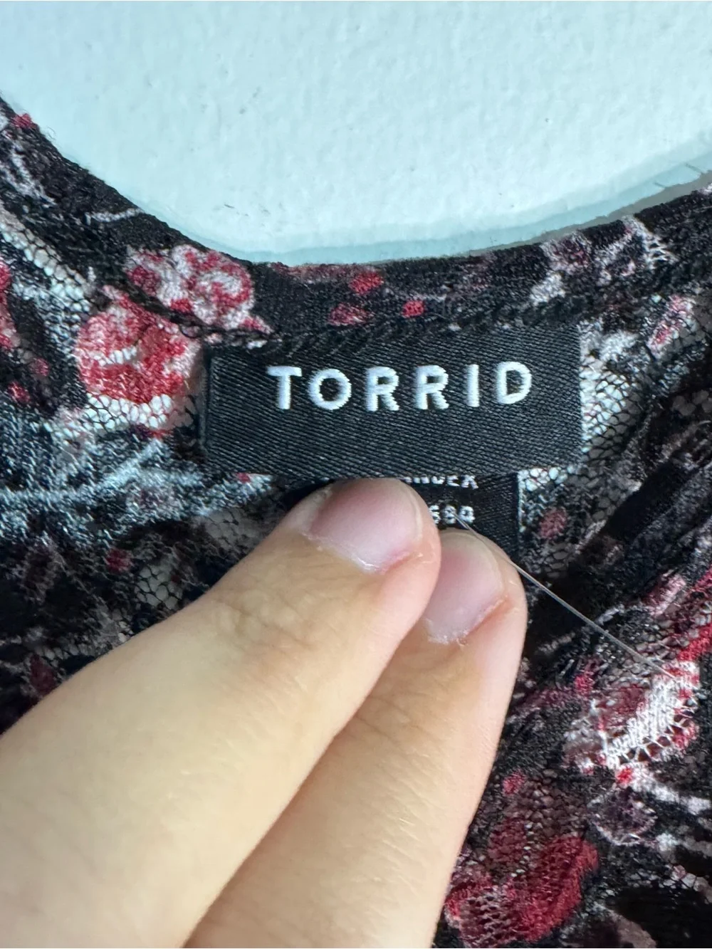 Torrid Size 4 Black Pink Floral Lace Tunic Top Sheer Mesh Overlay Plus Size 4X - Picture 5 of 7